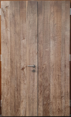 <b>Eichenbohlen sonnenverbrannt</b> Eichenbohlen sonnenverbrannt